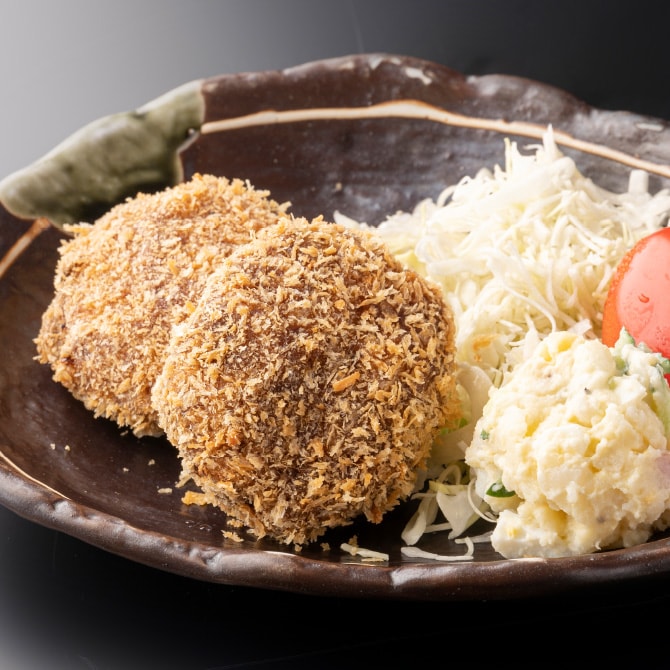 牛タン入りメンチカツ